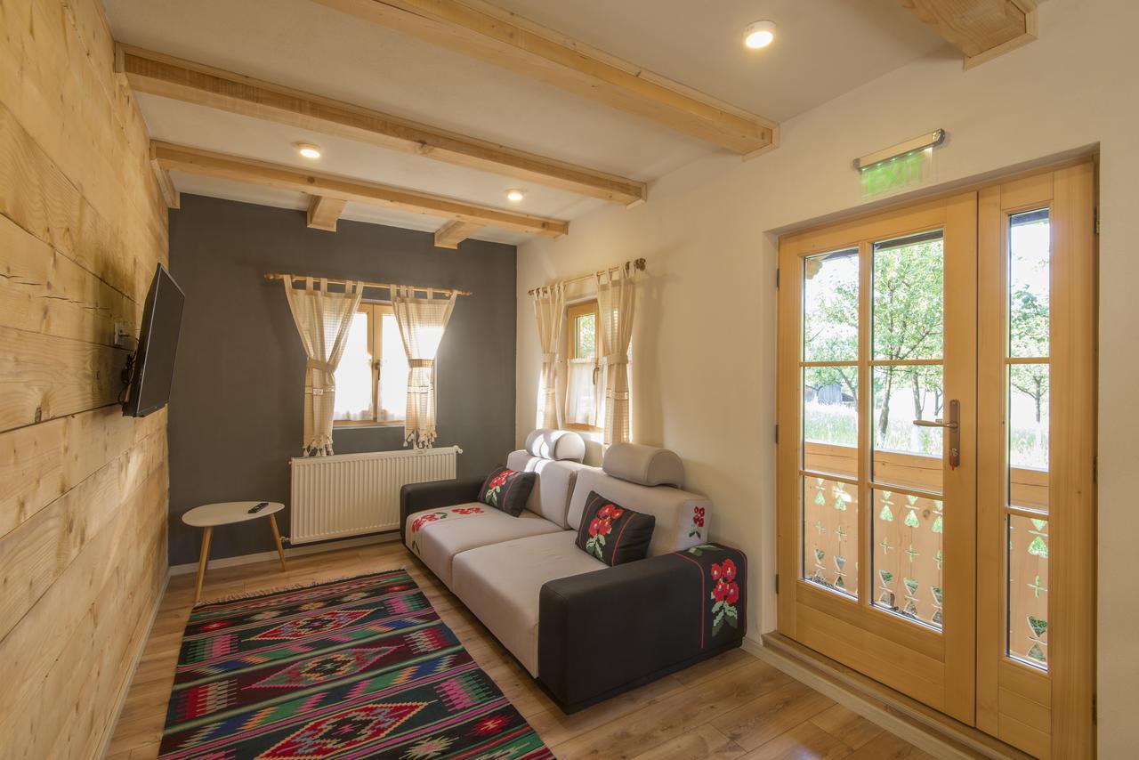 Magnolia Resort Chalets Vişeu de Sus Εξωτερικό φωτογραφία